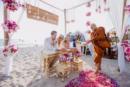 Die buddhistische Hochzeitszeremonie Heiraten in Thailand